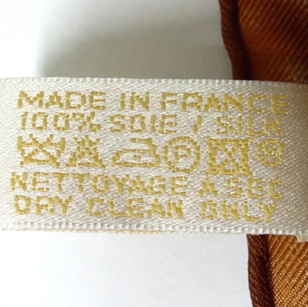 Auth Carter Watch/Clock Silk Scarf - Picture 4 of 7